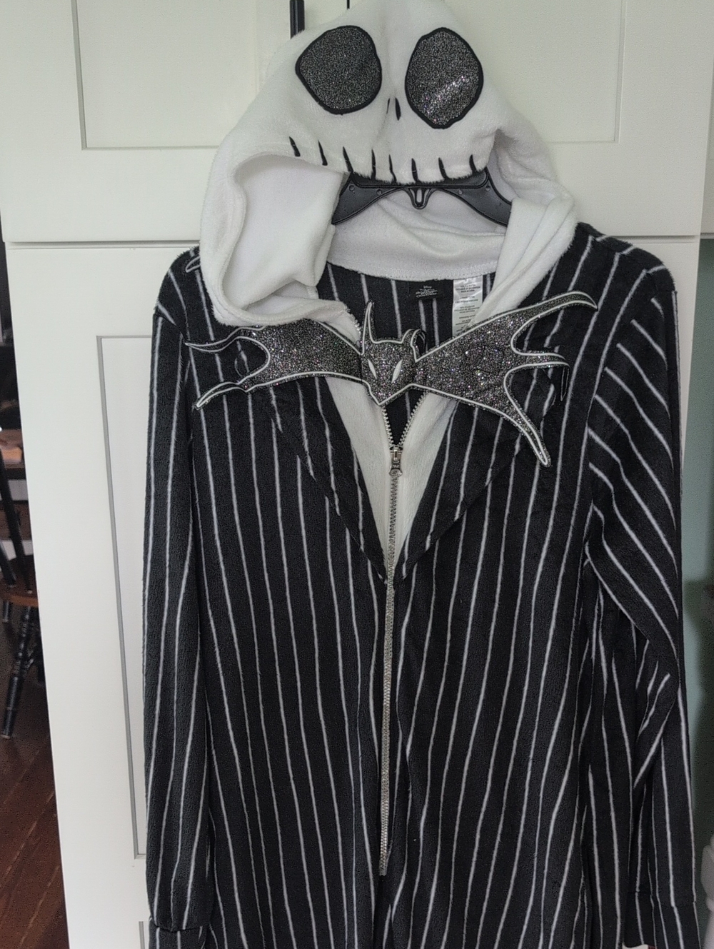 Jack Skellington Black & White Pinstripe Hooded Jacket- Disney Sz L